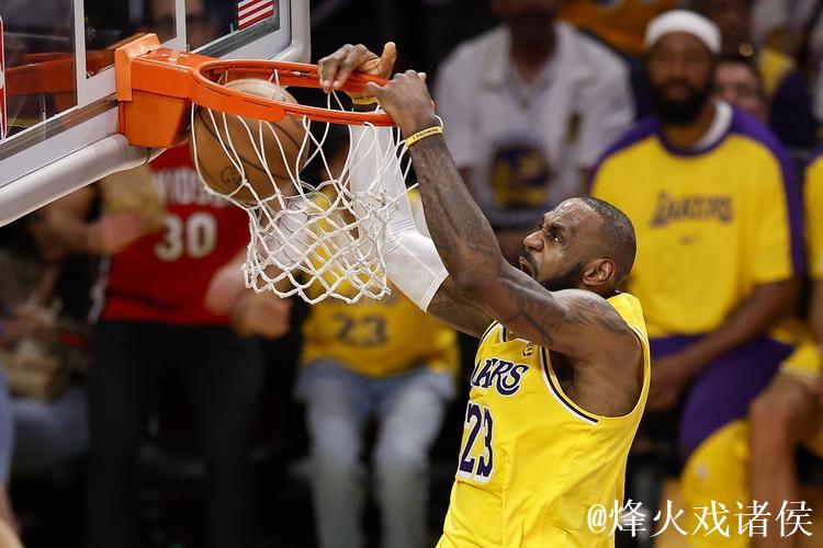 詹姆斯29分难救主，浓眉低迷仅8分，热火41分狂胜湖人创历史